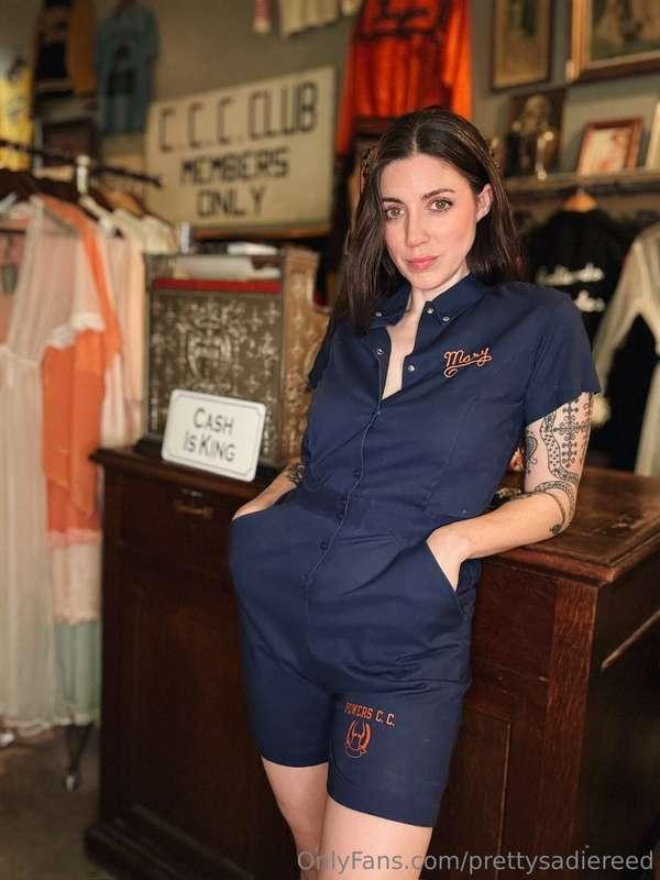 A 1960s chainstitched gym uniform. I can totally role-play a..