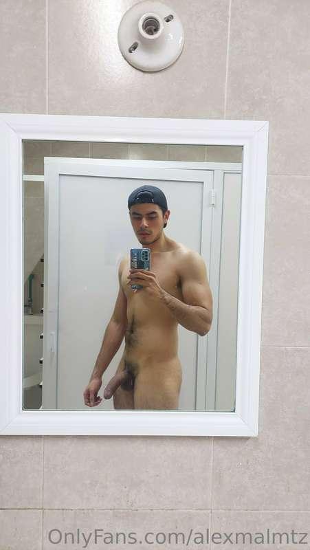 Tengo unas perras ganas de tener un video cogiendo en el gym