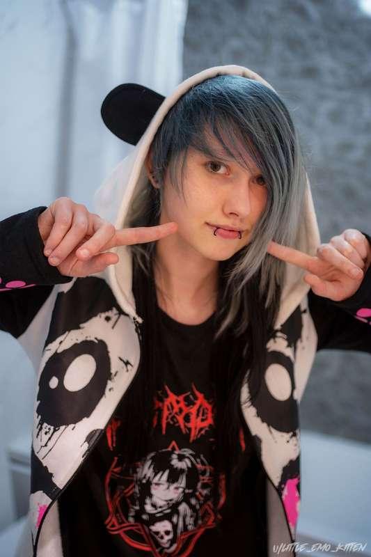 little_emo_kitten image #37