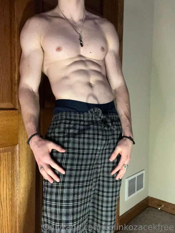 Come here now 😈 https://onlyfans.com/colinkozacek