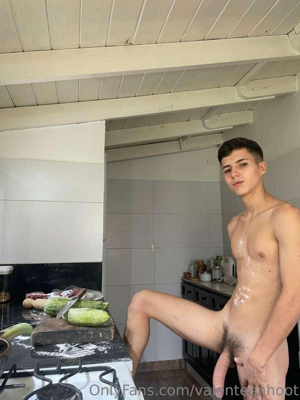 💦 𝑻𝑰𝑷 𝑹𝑬𝑾𝑨𝑹𝑫 💦

1) - Tip $10 : Video 5 minutes playing until..