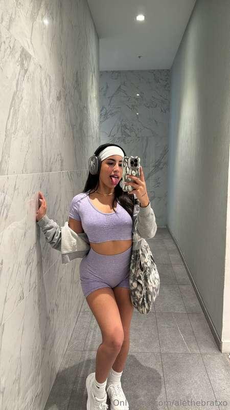 I need a massage after this workout😩😌💜