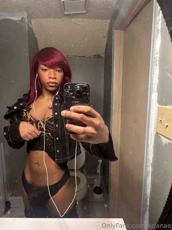 azjanae image #0