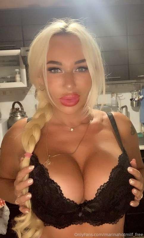 on my main page @marinahotmilf_offical  you will receive a c..