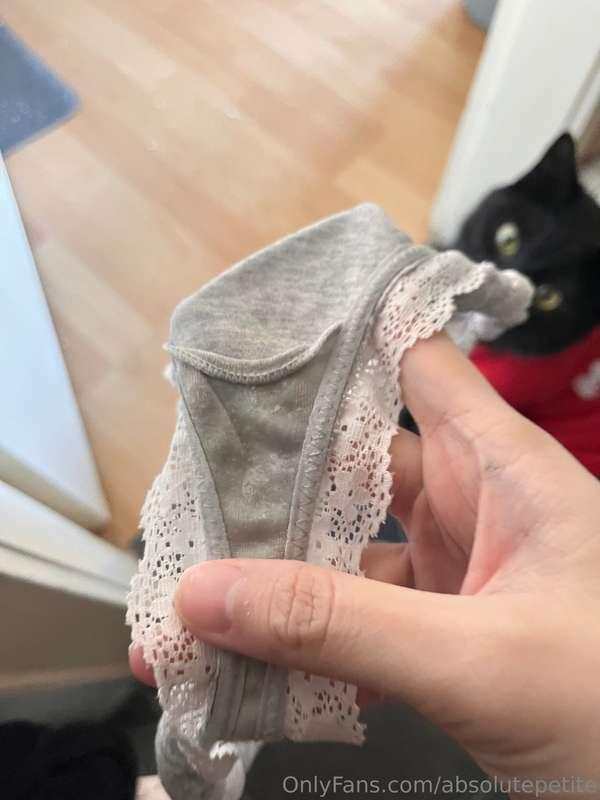 absolutepetite image #0