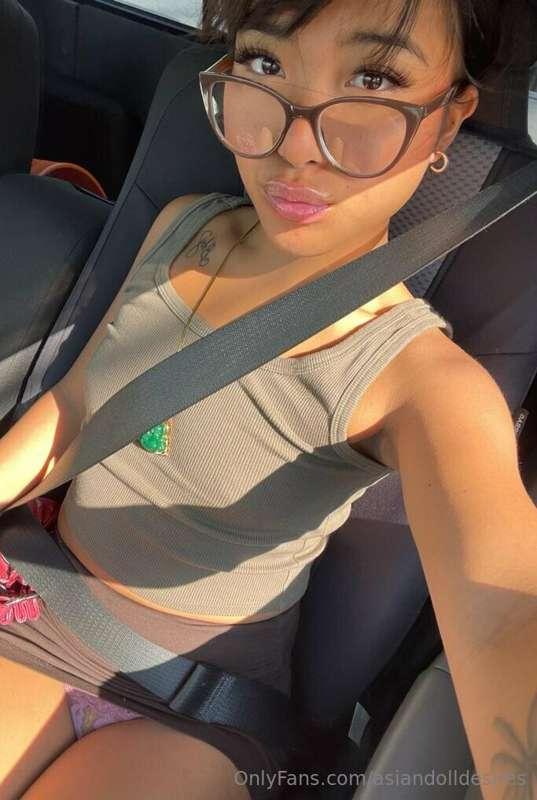 take my top off daddy ? 😈