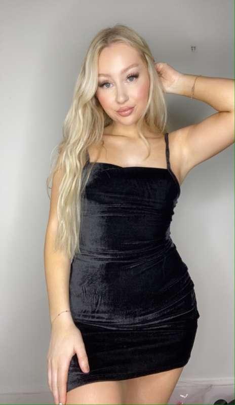 Would you fuck me in my mini dress? I’m not wearing any pant..
