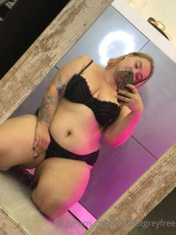 Is someone miss me? Will be online soon 😘
https://allmylinks..