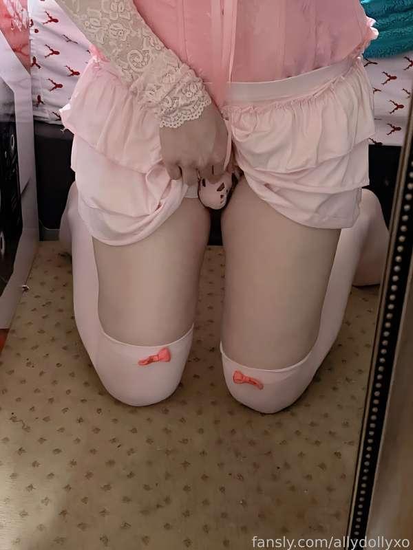 allydollyxo image #14