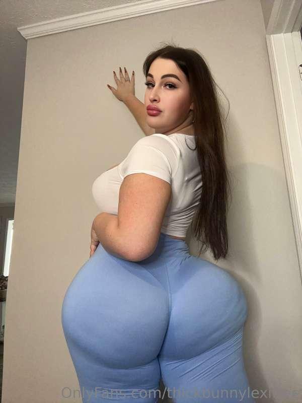 perfect fit 💙🍑