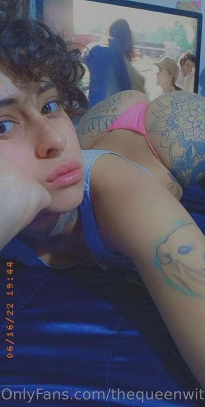 my big ass is dying to trample on a fucking faceI want to er..