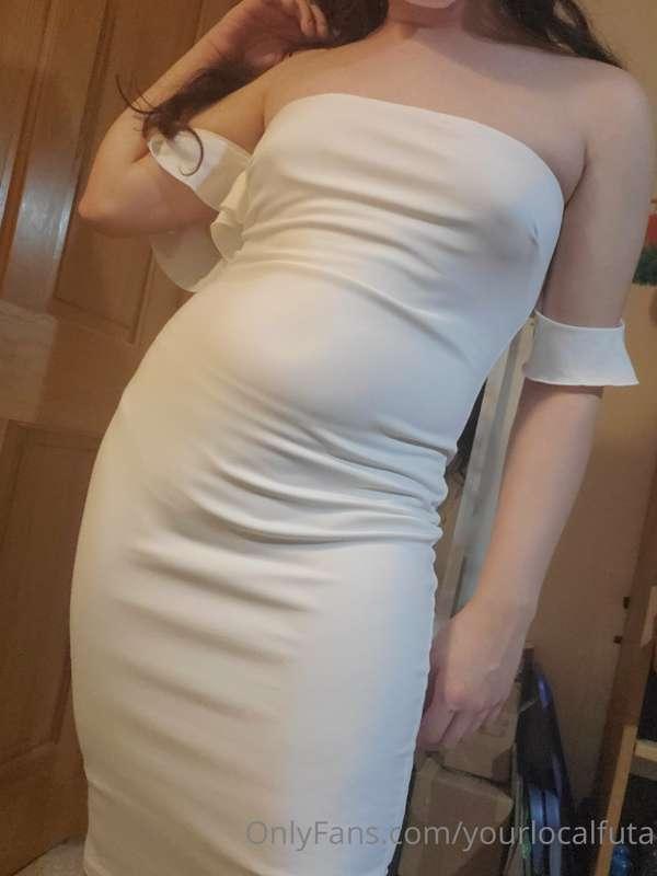 chats open! ill be on and off for a few hours but ill stop b..