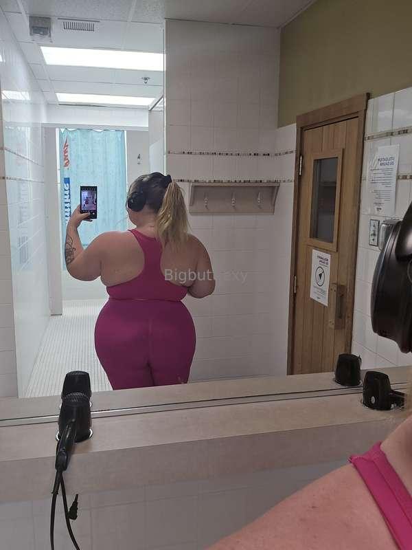 bigbuttlexy image #0