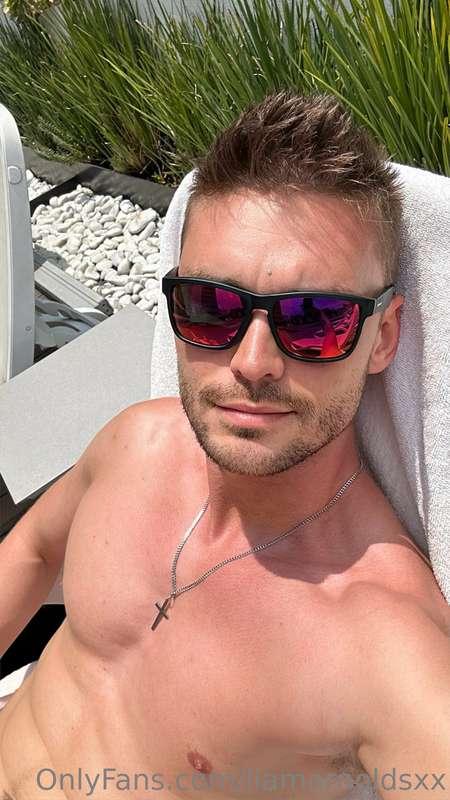 Catching some ☀️ in Mexico right now and creating content fo..