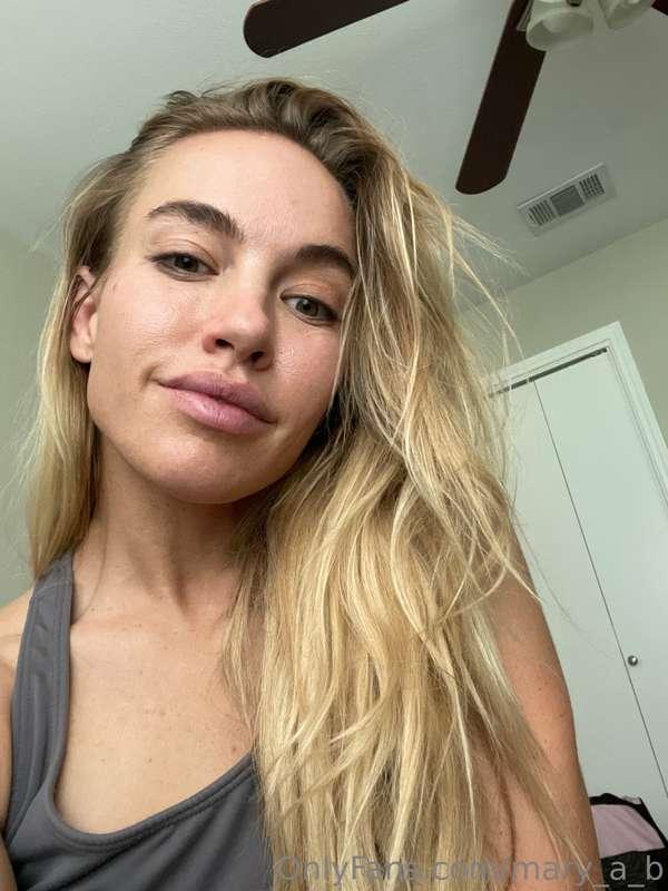 I hope you have a great night! 🥂