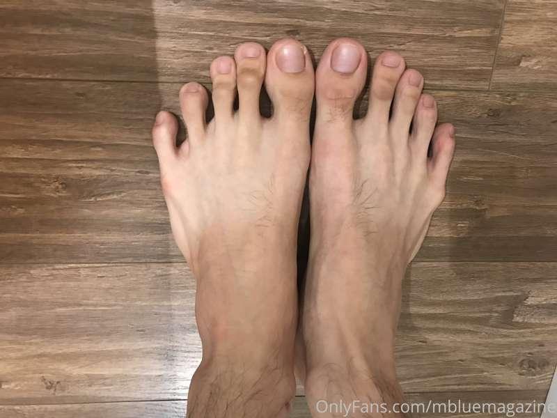 Today new shooting Onlyfans. Just wait 😍😍😍
And my feet.
