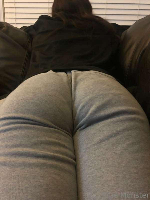 Who needs a juicy booty after a Monday?