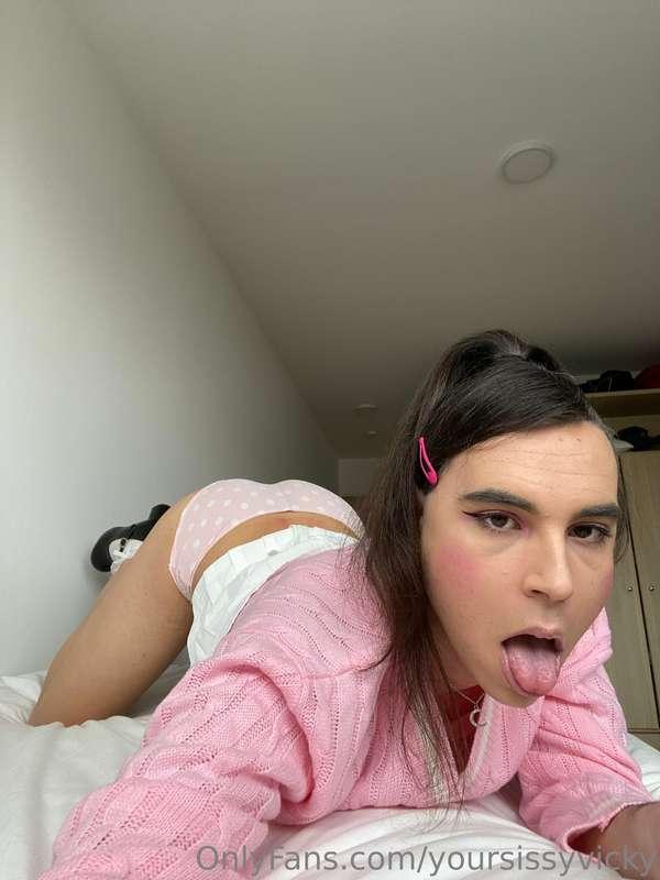 yoursissyvicky image #1