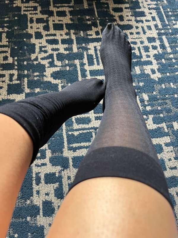 I know my smelly feet lovers would go crazy for these! 😍

Ni..