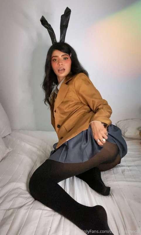 Help me Study - College Biology is HARD 🐰 😢 🍆like/show love ..