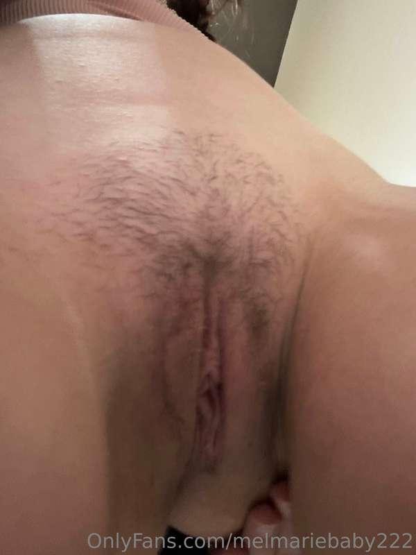 hairy or bald pussy for u to lick?? ☺️☺️💗