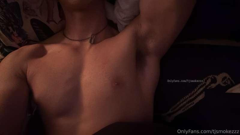 tjsmokezzz image #0