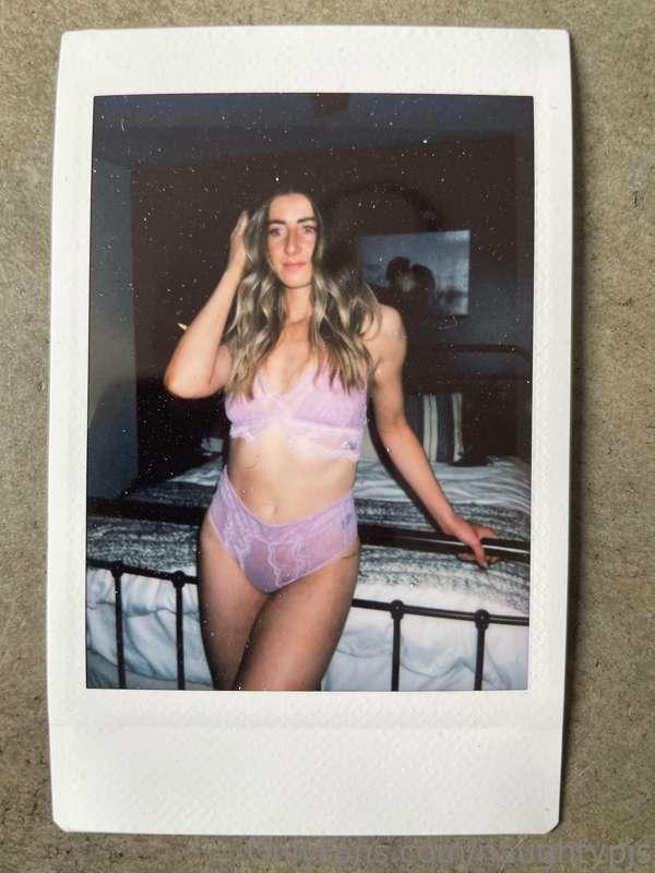 Do you prefer the sweet & innocent look? Sometimes I can’t d..