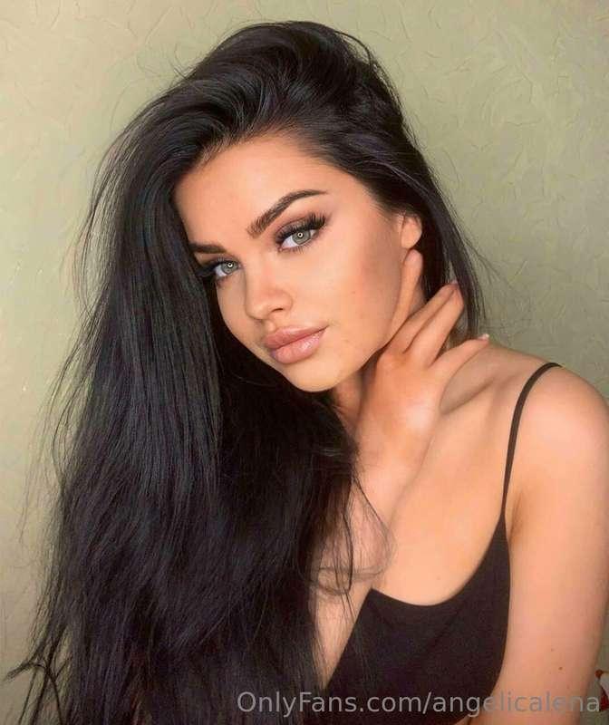**Embracing my beautiful black hair** 🖤🤭
