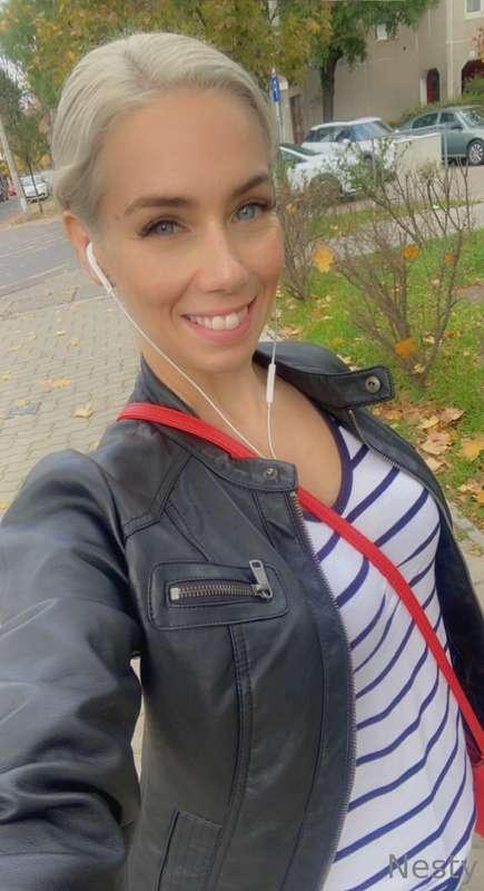 Good morning guys! I got back to Budapest. I was in the coun..