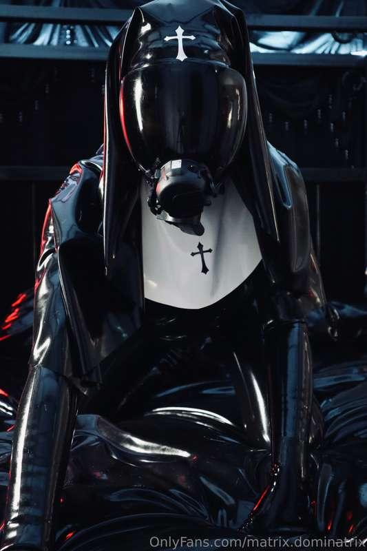 matrix.dominatrix image #2