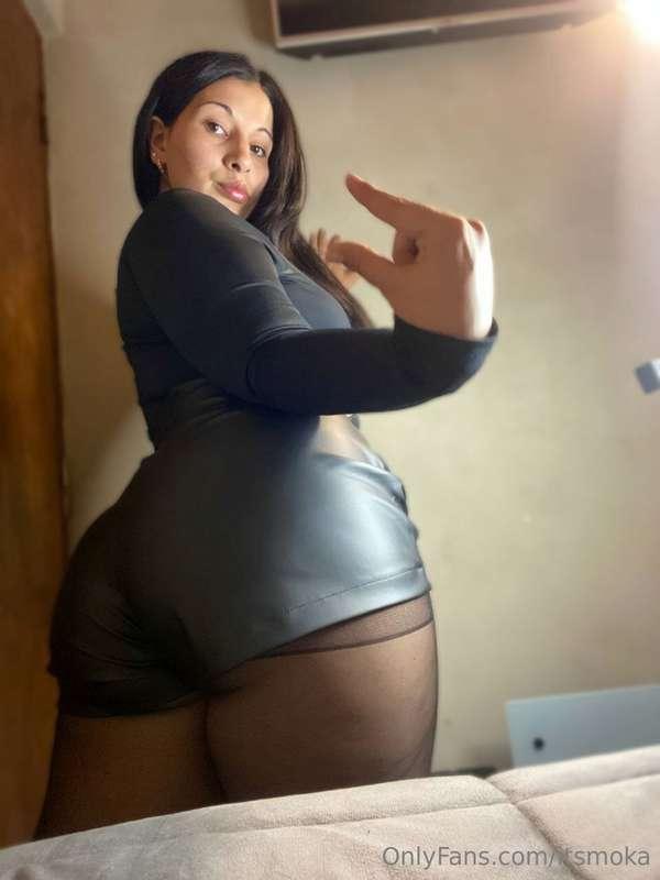 𝐘𝐎𝐔𝐑 𝐆𝐎𝐃𝐃𝐄𝐒𝐒 𝐈𝐒𝐍’𝐓 𝐖𝐀𝐈𝐓𝐈𝐍𝐆 — 𝐒𝐇𝐄 𝐎𝐖𝐍𝐒 𝐘𝐎𝐔 𝐀𝐋𝐑𝐄𝐀𝐃𝐘@goddesslex..