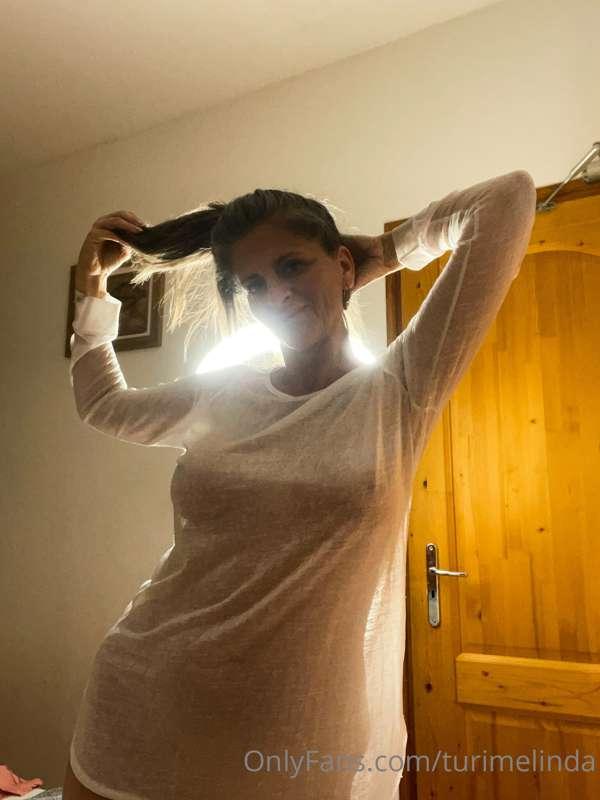 Nyugi! Az csak a kör led állványa!🤣🤣 Játszom a fényekkel! Te..