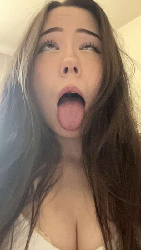 >.<