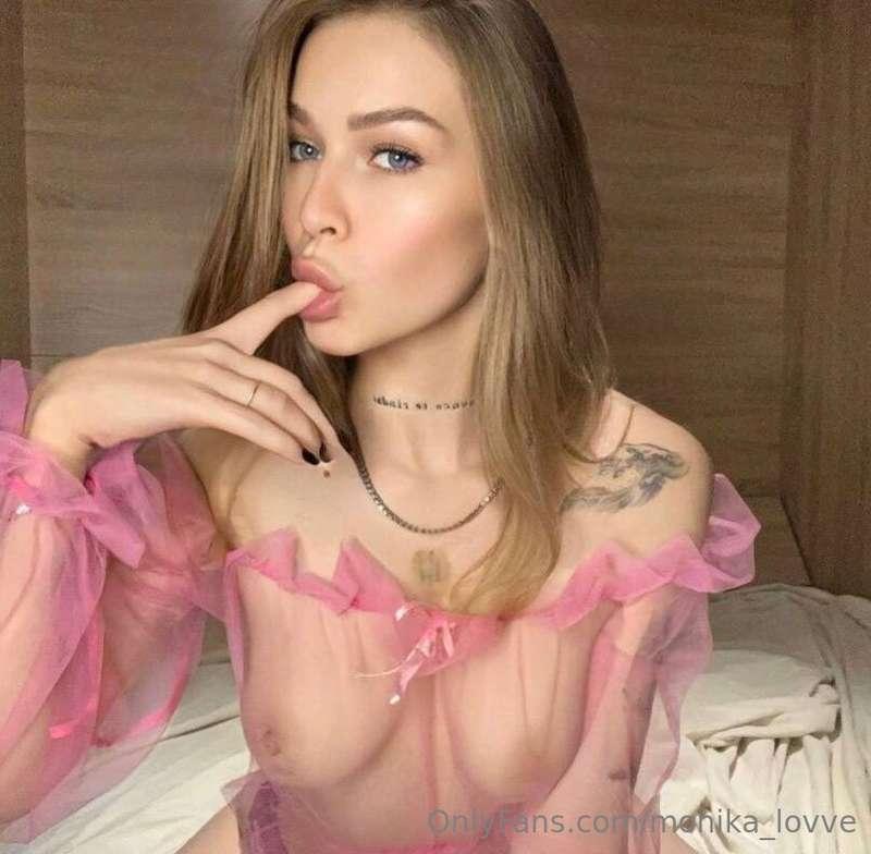 🔥FREE SUBSCRIPTION🔥

this sweetie @olivia_room will bring yo..