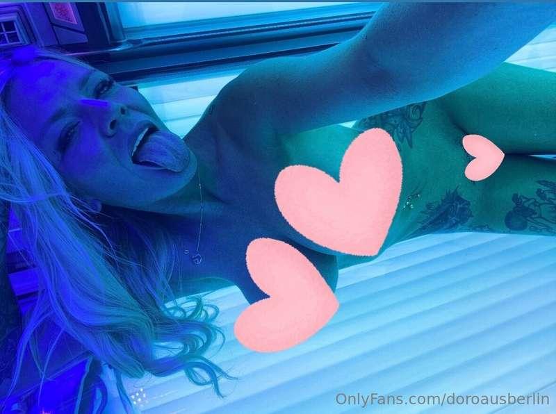 So hot under the sun-booth🔥 think about someone surprise me ..