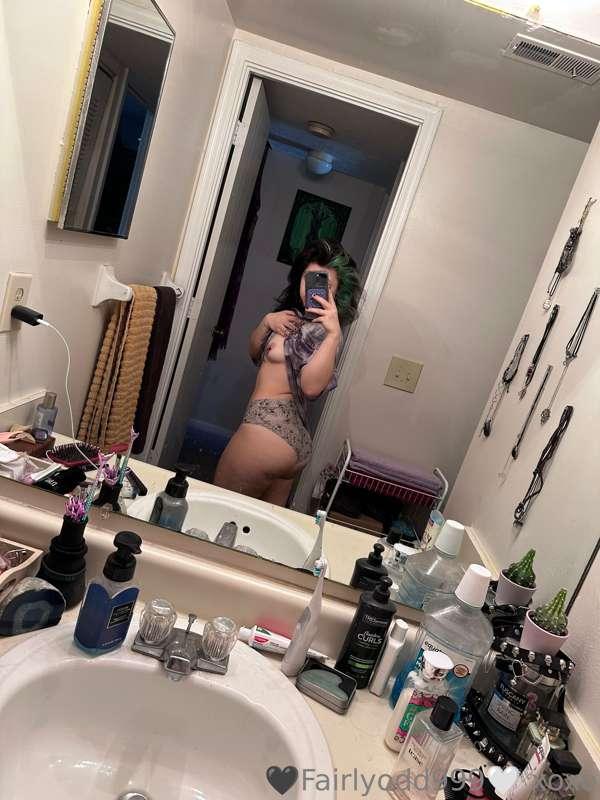 Goodmorning loves🖤🤍
Sorry i was mia yesterday… it was a real..