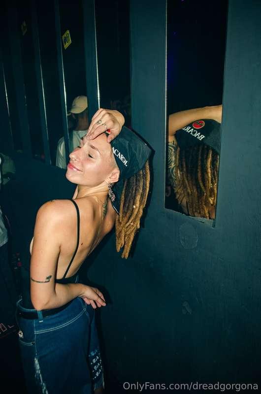 Do you like mommy's look??