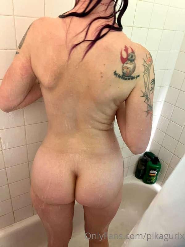 Good morning 💖 Want to cum join me in the shower? 😋😋💦💦
