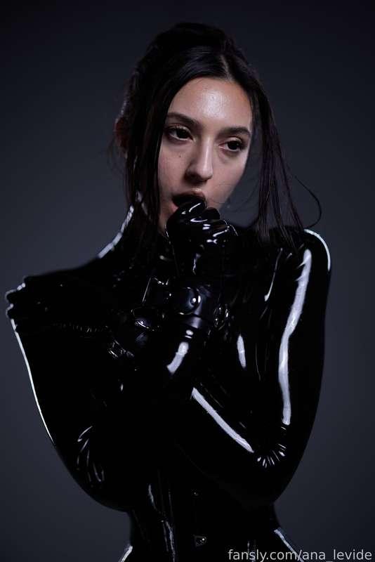 ana_levide image #373