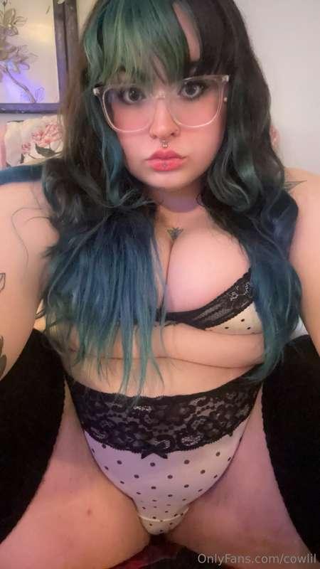 Gonna be sending out some pretty hot PPVs so keep ur eyes ou..