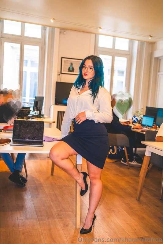 Would you fuck me in front of all our colleagues if I asked ..