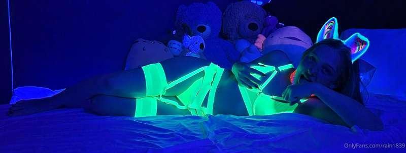 Meow! *lick lick*

***Neon Yellow Lingerie for Sale***
$115 ..