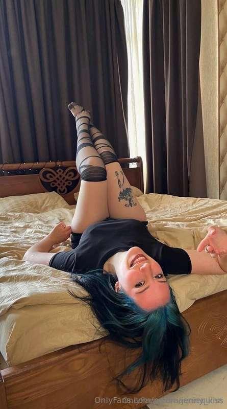 @jenny_kiss she does everything you can think of to make tha..