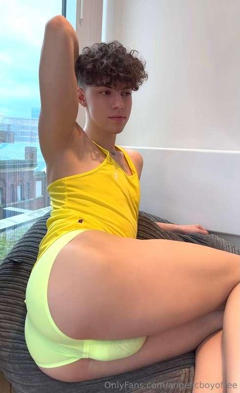 Like butter wouldn't melt hehe ;)