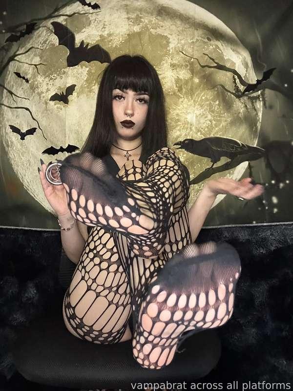 madamzombodomme image #1