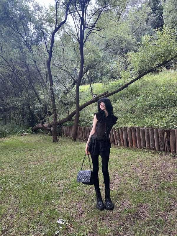 yoursmalldoll image #1