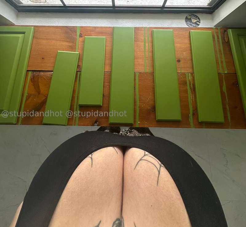 stupiderandhotter image #0