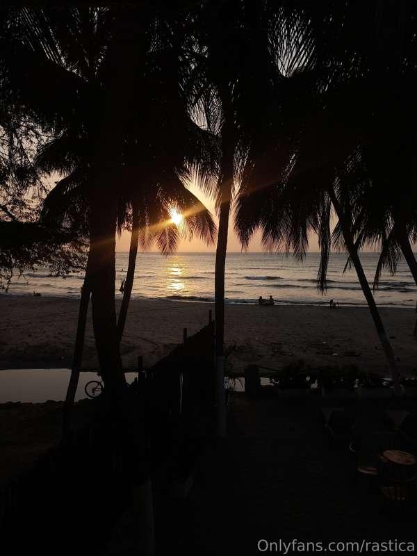 I just come back to a long trip in the Caribbean coast to my..