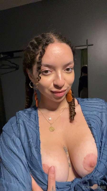 I should free the nips, right? 🍒👀🤭