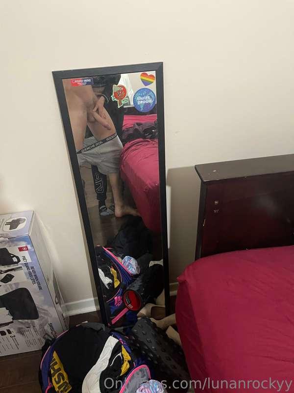 lunanrockyy image #0